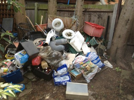 Bulky waste collection service in Loughton